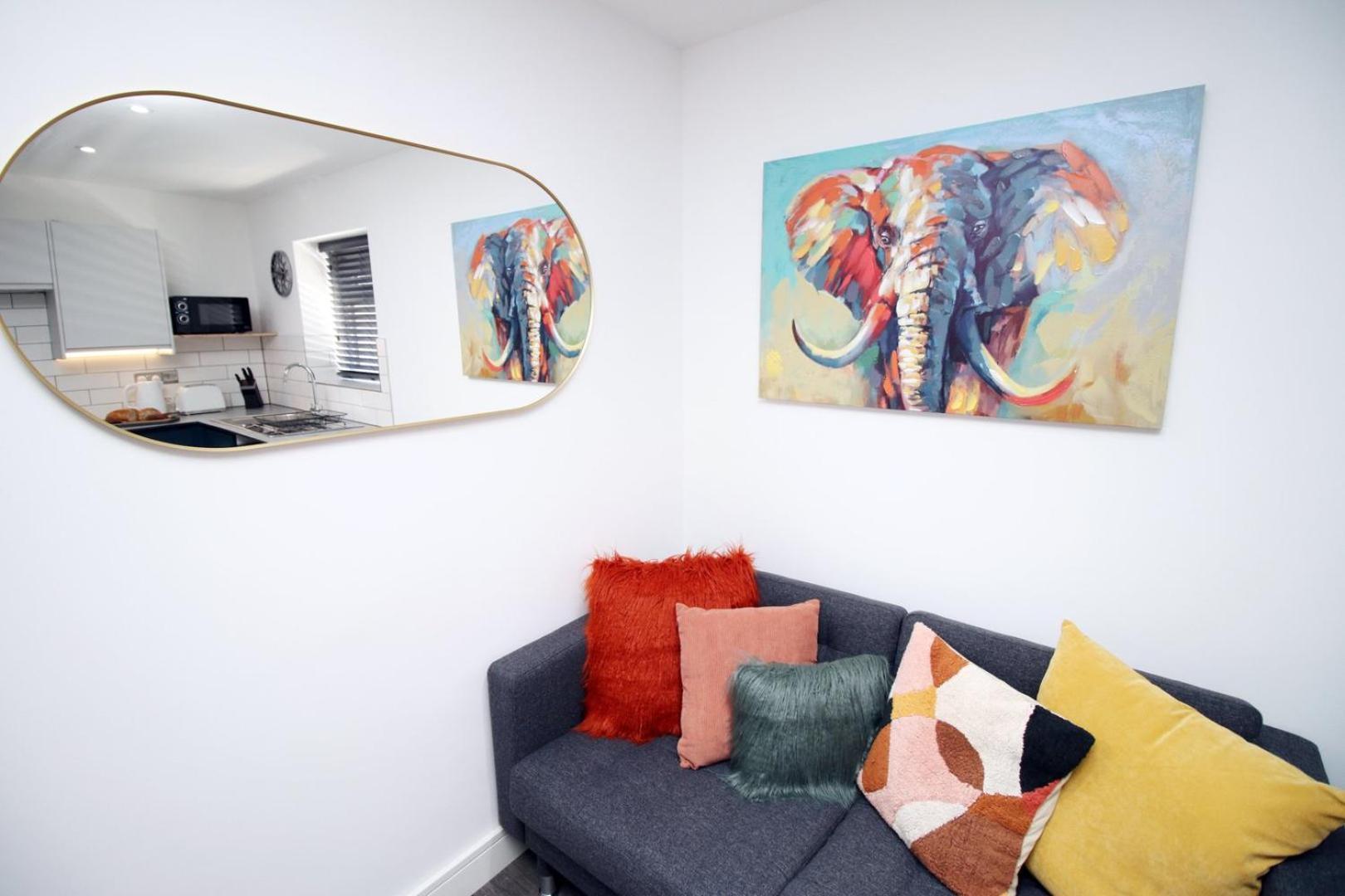 Boutique One Bedroom Apartment Cardiff Exterior photo